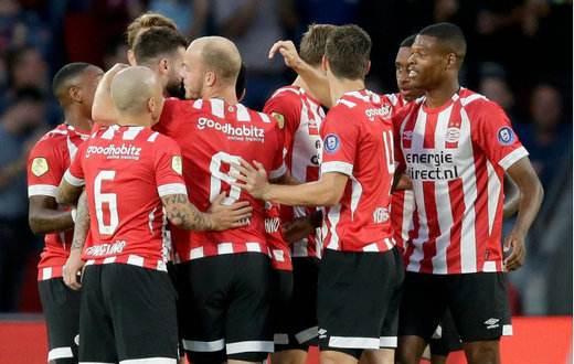 現在兩個層 現在兩個層