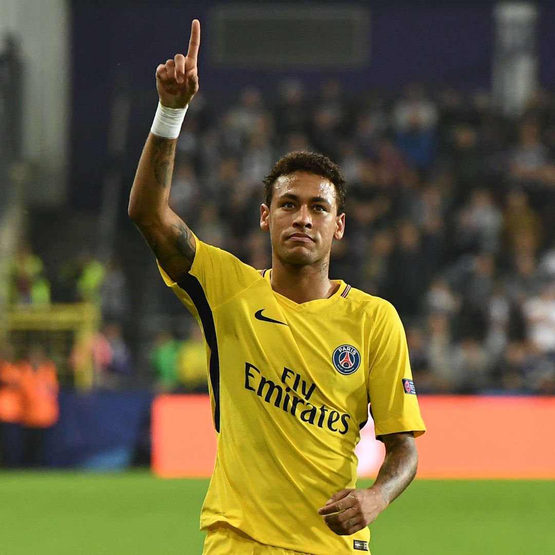 爾西的左右 爾西的左右