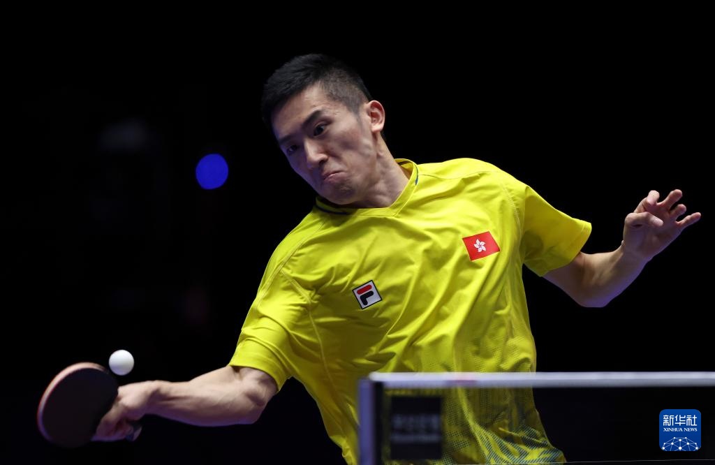 手展示其技 手展示其技