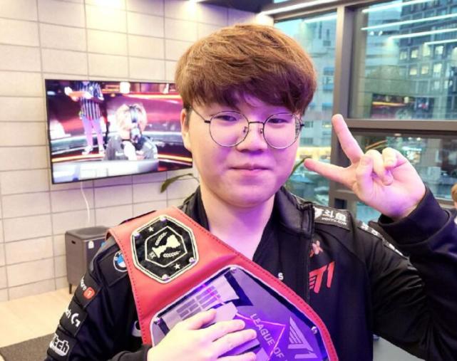 友锁定胜局 友锁定胜局