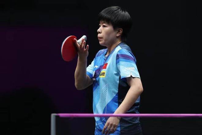 的开幕战首 的开幕战首